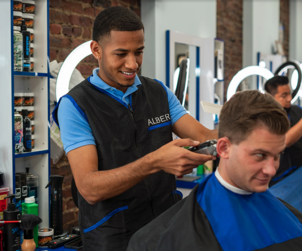 Regular haircut, Red Bank House Of Fades, Red Bank Barber shop, Albert Barber